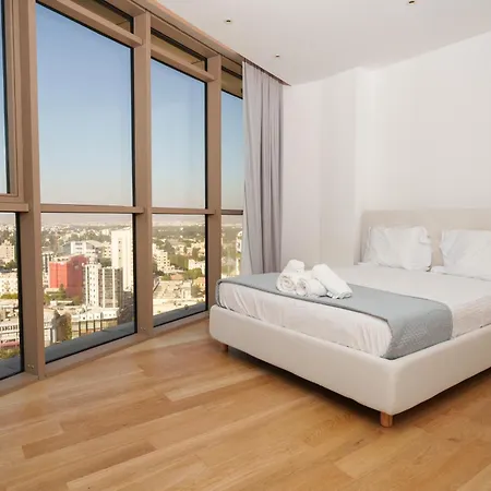 Wealthystays 360 Luxury Apartment *