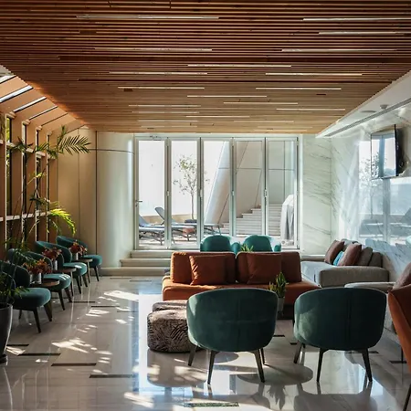 360 Skyhigh Luxury Residence *