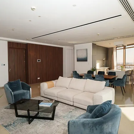 Wealthystays 360 Luxury *