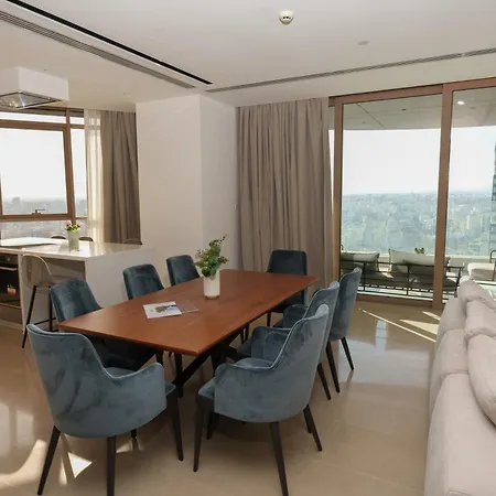 Wealthystays 360 Luxury Apartment *