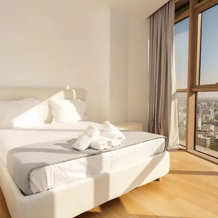 Wealthystays 360 Luxury *