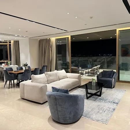 דירה Wealthystays 360 Luxury *