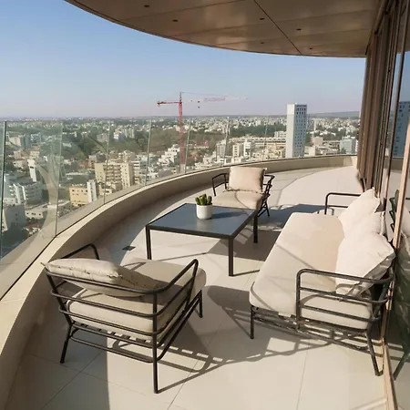 Wealthystays 360 Luxury * Λευκωσία